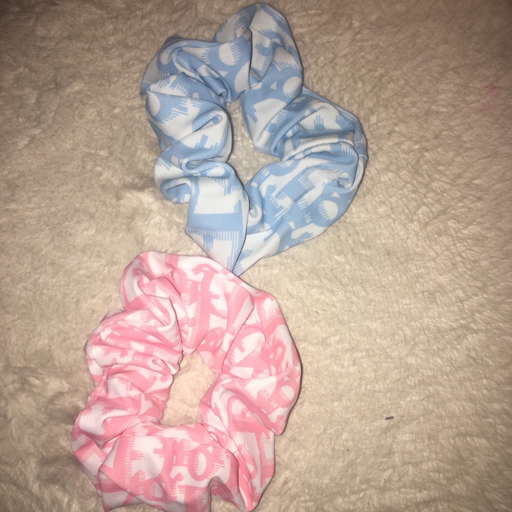 scrunchies